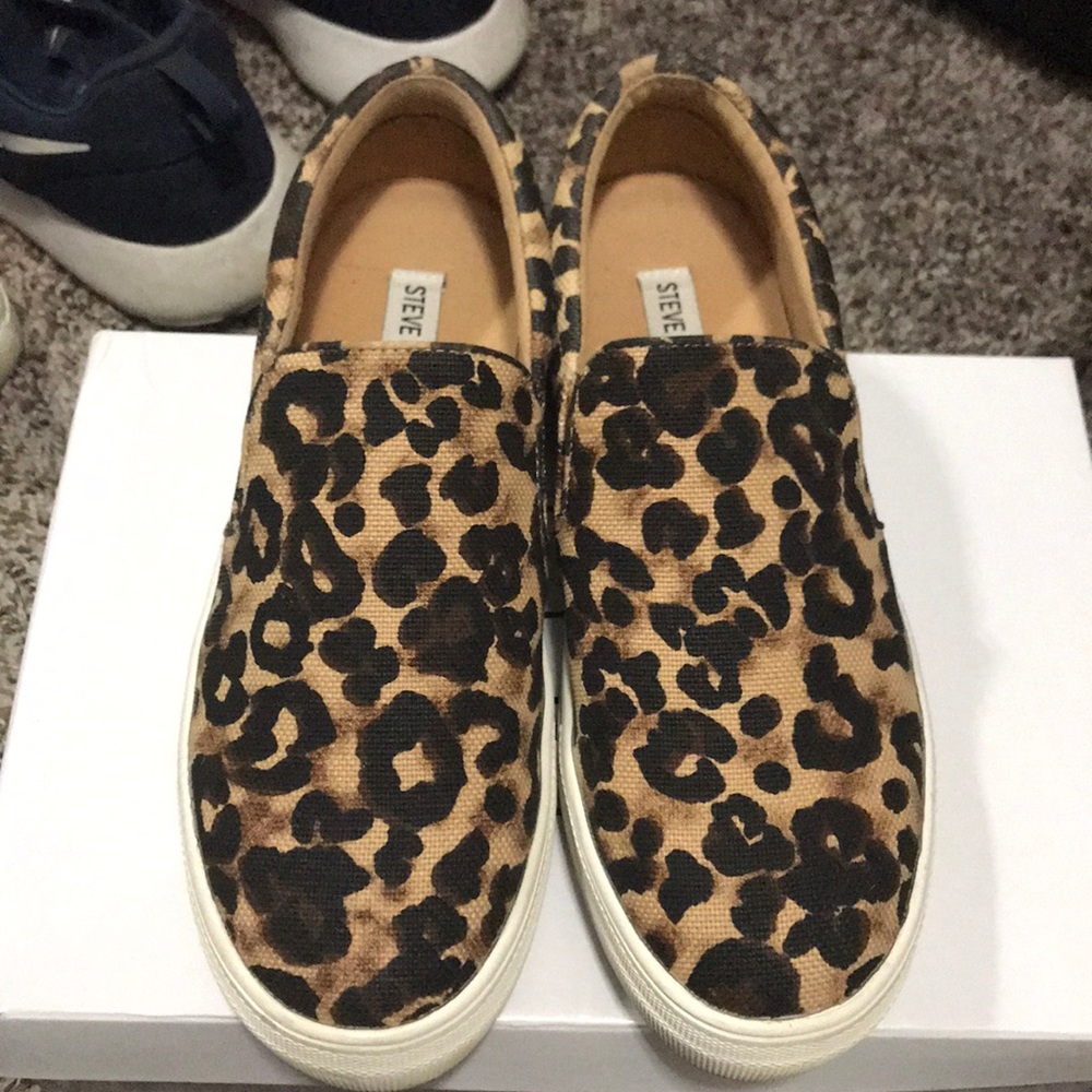 Size 7.5 Steve Madden Leopard Print Slip Ons